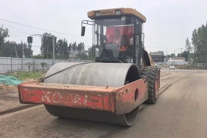 1752484482400643.jpg 濟南市雨污管網(wǎng)改造和內(nèi)澇治理項目全面推進河道治理.jpg